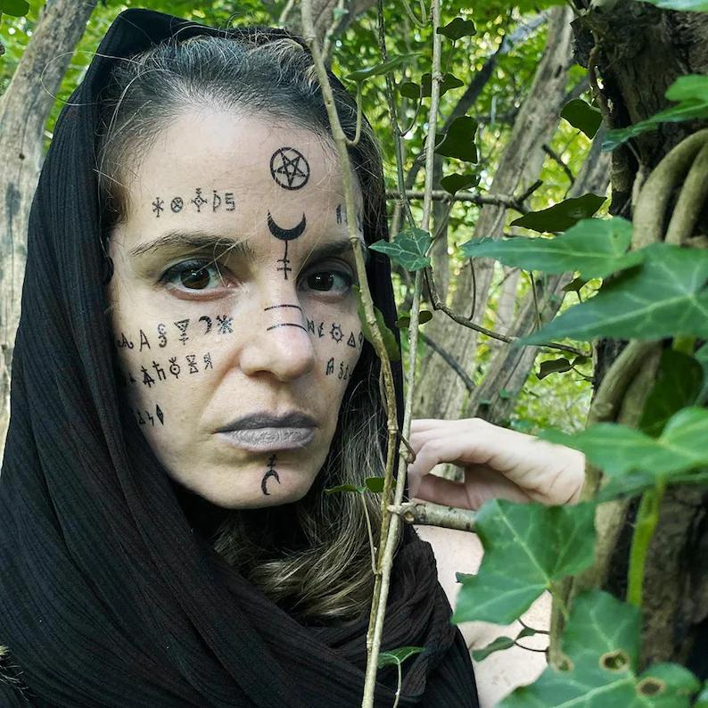 Witch Face Tattoos, Witchcraft Temporary Tattoo, Halloween Cosplay Kit, 15-Piece Pack, 5x5cm Size, Gift for Friends and Fans, Halloween Spirits Fun For Event