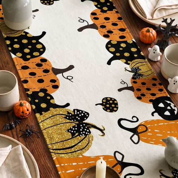 Smile Halloween Jack-O-Lantern Pumpkin Table Runner