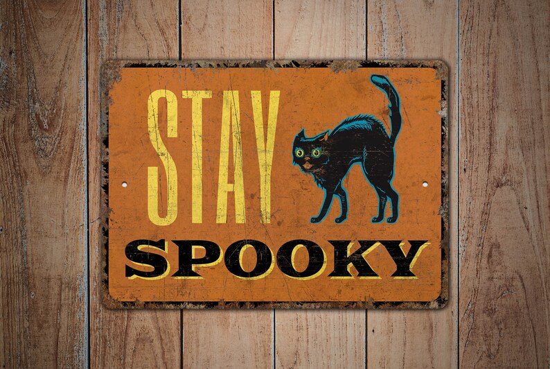 Stay Spooky Halloween Sign, Black Cat Metal Wall Decor, Vintage Rustic Halloween Sign, Spooky Porch Door Decoration, Halloween Home Decor Gift