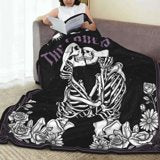 The Lovers Skeleton Blanket Gifts for Adults Women, Gothic Romantic Flannel Throw Blanket, Soft Comfy Lightweight Blanket for Room, Couch, Bed, Sofa, Halloween Goth Decor