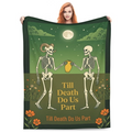 Gothic Skull Fleece Blanket, Skeleton Moon Pattern Blanket, Soft Cozy Blanket for Couch, Sofa, Bed, Halloween Room Decor