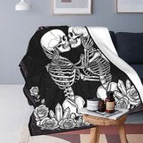 The Lovers Skeleton Blanket Gifts for Adults Women, Gothic Romantic Flannel Throw Blanket, Soft Comfy Lightweight Blanket for Room, Couch, Bed, Sofa, Halloween Goth Decor