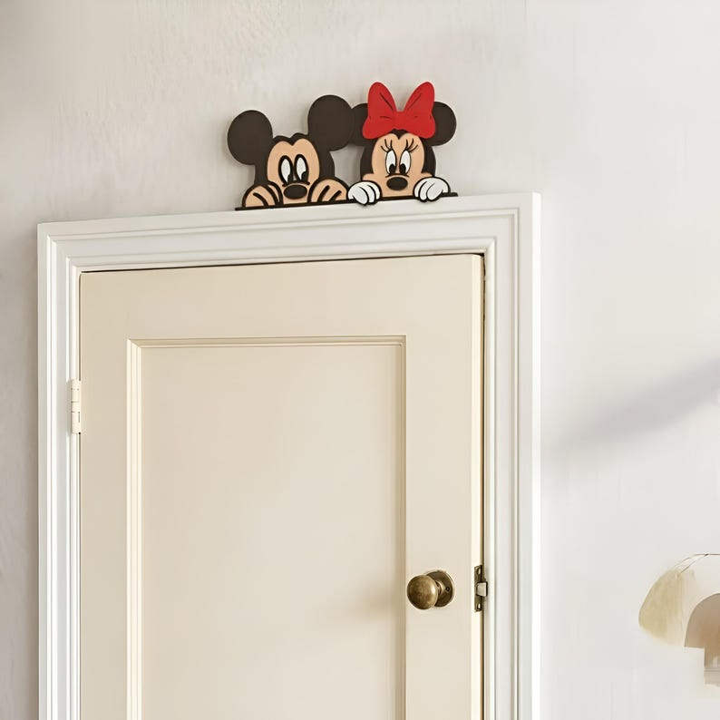 Minnie Door Corner, Minnie Couple Wall Art, Home Decor, Gift for Kids Room