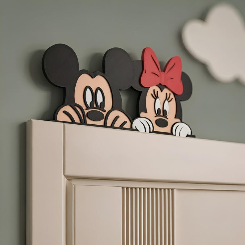 Minnie Door Corner, Minnie Couple Wall Art, Home Decor, Gift for Kids Room